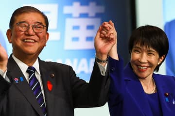 《石破氏は“寝てないアピール”と炎上》高市首相　“2時間睡眠”に相次ぐ心配の声…支持率の差でついた“明暗”