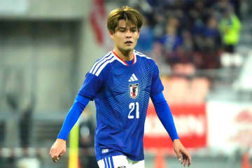 佐野海舟の「レベルが違う」　先制ゴールお膳立て…圧巻のボール回収→アシストが「バケモンかよ」