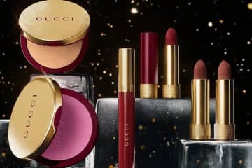 グッチ ビューティ25年クリスマスコスメ、“夜明けと夕暮れ”着想リップ＆アイシーピンクのハイライター