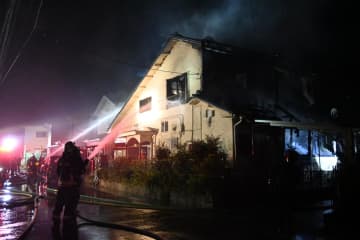 牛久で住宅全焼　茨城