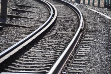 JR東海道貨物線で貨物列車がタヌキ？と衝突　東海道線など4600人影響