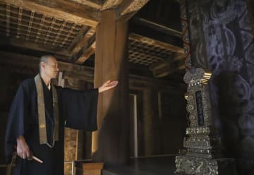 国宝・五重塔内部、奥まで初公開　京都の世界文化遺産・醍醐寺