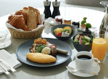 【自分を甘やかす朝食】大人女子の癒し…ホテルモーニングで味わう贅沢体験 。惹かれる理由はライブキッチンの臨場感あふれる一皿！