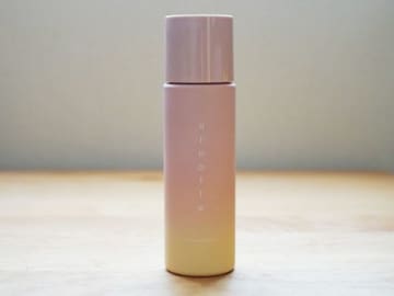 白髪、髪のハリ・コシ・ボリュームでお悩みならこれ！年齢サインに寄り添うヘアケアアイテム2つ