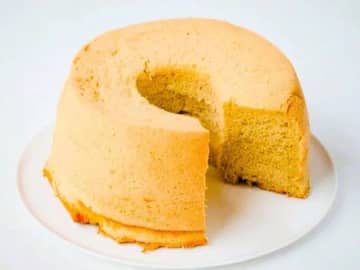 【オイルなし、グルテンなし】米粉のふわふわシフォンケーキの作り方。美味しくて体にやさしくて、太りにくいレシピです♪