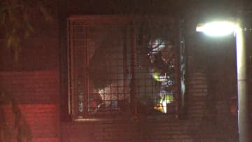 吉祥寺駅近くでアパート火災　1人が死亡、幼い子供ら2人軽症