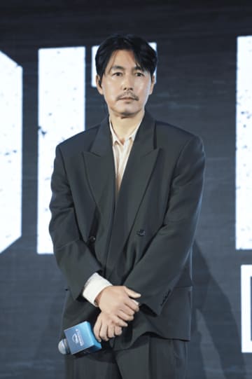 俳優チョン・ウソン　復帰作公開を前に心境吐露