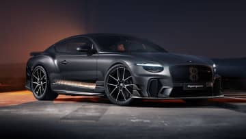 ベントレーの反逆! 新型スーパースポーツはハイブリッドを捨て500kg軽量化、666馬力の純粋V8を後輪駆動で操る怪物