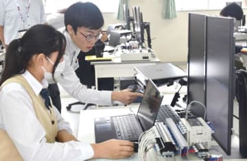 AI人材育成に力　茨城県教委　県立2校で高度な授業