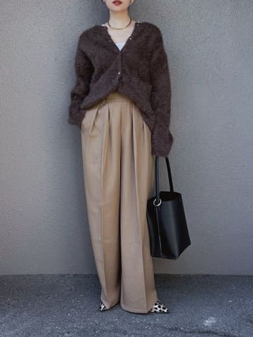 華やかニットカーデでシンプル冬コーデが垢抜け♡おしゃれな人のお手本着こなし5style