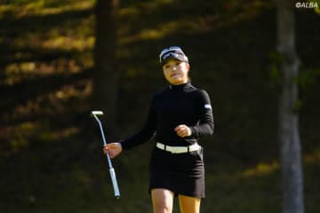 ＜中間速報＞佐久間朱莉と永峰咲希が首位　稲見萌寧ら1差、原英莉花は3差追走