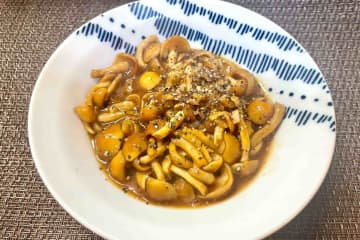 なめこがあったら絶対作って　『晩酌の流儀』の「ガリバタなめこ」が最高のおつまみ