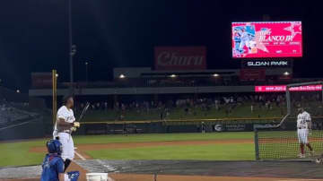 「まさに父譲り」元中日助っ人の息子がホームランダービー制覇　「日本に来て！」「底知れぬパワー」とネット興奮