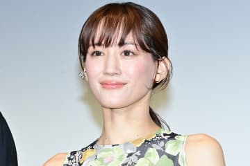綾瀬はるか、『紅白』司会に驚き「え？」「なんでだろうみたいな」　有吉弘行の印象は「意外にシャイで無口」