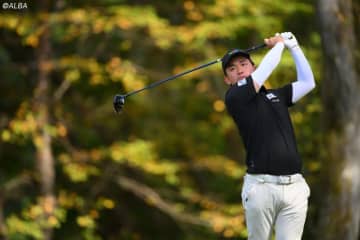 ＜中間速報＞金子駆大が単独首位キープ　昨年覇者の石川遼は伸ばせず