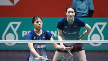 女子ダブルス“フクマツ”強豪との準決勝 出だしを意識「いい形で点数を重ねることができて…」 一転終盤ミス「もったいなかった」熱戦の末敗退