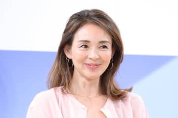 ＳＨＩＨＯ　夫秋山成勲に勝手に寝室公開され夫婦ゲンカに発展