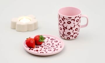 【日本限定カラー】マリメッコ ホームコレクションが発売！ | ウニッコ ピンク×バーガンディーが食卓を彩る