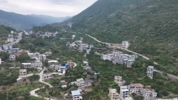 石漠化対策で生態環境改善と産業発展を実現　中国貴州省銅仁市