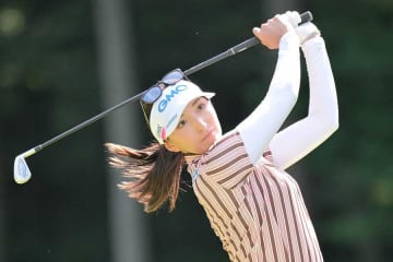 女子ゴルフ脇元華「ヘルニアで腰ボロボロ…」　来季シード獲得へ正念場「カイロ貼って乗り切る」