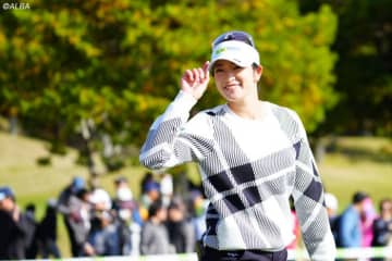 ジャンボ軍団の姉弟子・原英莉花が語る佐久間朱莉の強さ「信じてプレーできている」