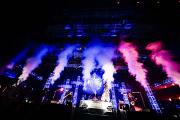 【速レポ】＜CROSS ROAD Fest＞D’ESPAIRSRAY、轟かせた闘いの歌「一緒にブチ壊そうぜ！」