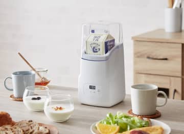 牛乳パックを入れるだけ！「simplusヨーグルトメーカー」が毎日使えて便利