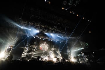 【速レポ】＜CROSS ROAD Fest＞D’ESPAIRSRAY、轟かせた闘いの歌「一緒にブチ壊そうぜ！」