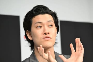 粗品　有料ＳＮＳで〝爆益〟とウワサの先輩を実名証言「年１億ぐらいあるんちゃうか？」