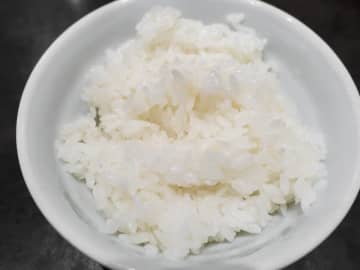 世帯年収500万円「生活費がカツカツ」38歳女性が買って後悔したお米…「パサパサで美味しくなかった」