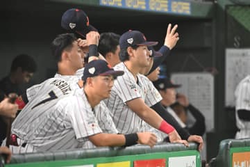 【侍ジャパン】４番・岡本和真　４回に代打送られ１打席で途中交代に東京ドームがどよめく…