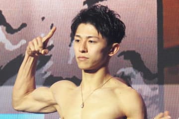 【ONE】39連勝中“ムエタイの神童”日本人初の快挙へ極限ボディー披露　公開計量で好調アピール