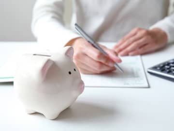 年金は100万円もらい、パート年収100万円の場合、確定申告は必要ですか？【2025年】