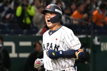 侍ジャパン、11－４で日韓戦10連勝！　岸田の勝ち越し３ランなど“計23出塁”で韓国投手陣を圧倒　先発の曽谷は３回パーフェクト＆２K