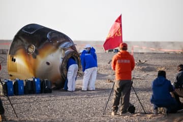 神舟20号乗組員が北京に帰還、宇宙科学実験サンプルを提出