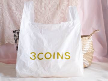 か、かんわいいいッ♡【3COINS】秋冬ムードたっぷり！「ワイン色ピアス」