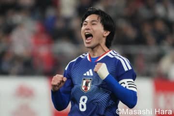 キャプテン南野拓実と背番号10堂安律のゴールで“新ユニお披露目試合”に快勝！圧巻の佐野海舟と好パフォーマンスの守備陣！後藤啓介＆北野颯太がA代表デビュー