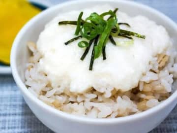 山芋をすりおろさずに「とろろ」を作る裏ワザ。まさかこんな方法があったとは！しかも絶品です♡