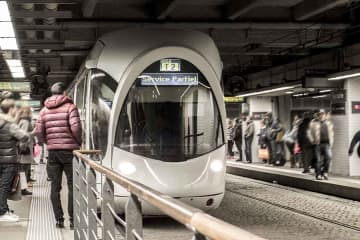 「日本にはない発想だよ」　フランスのユニークすぎる自販機　大使館の紹介に羨望の声が殺到