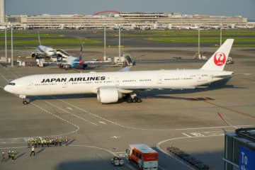 【航空機登録 2025年10月】JAL 777-300ER「JA735J」とピーチA320「JA15VA」が抹消…