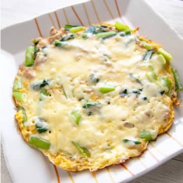 【小松菜余ってたら作るべき】「野菜と魚と卵でしっかり満たされる」「思った以上に食べごたえがある」絶品レシピ