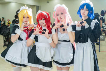 【コスプレ】キャラの個性を感じさせる雰囲気作りと絶対領域に注目！「ぼっち・ざ・ろっく!」メイド併せが眼福の可愛さ【写真27枚】