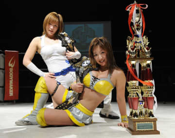 愛川ゆず季＆美闘陽子 2011年11月「ゴッデス・オブ・スターダム」初代王者に　メジャー女子団体の基盤作り上げた２人