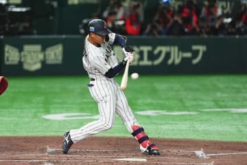 侍Jに現れた期待の新星「100点の打撃」　WBCの起爆剤に…井端監督もべた褒めした22歳の「初球○」
