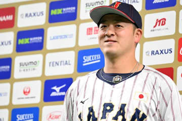 岸田行倫、WBC捕手争いにバットで猛アピール！ ベンチでもピッチコムつけ研究欠かさず「球種とか聞きながら自分がまとめたデータと照らし合わせた」【侍ジャパン】