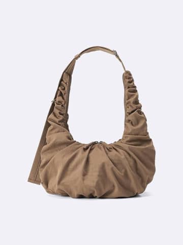 GUの高見えバッグが大人の冬コーデを格上げ♡値下げ品もあるから急げ～！