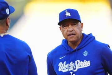 ド軍去った28歳が「恋しくなる」　ロバーツ監督と再会＆ハグに「心が締め付けられる」