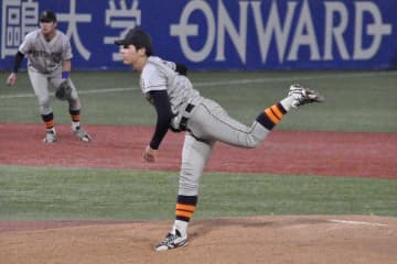 脱帽のドラ1打者「すっごい球…」来年急浮上　快投再び、10連続K左腕の“プロ3人衆”斬り