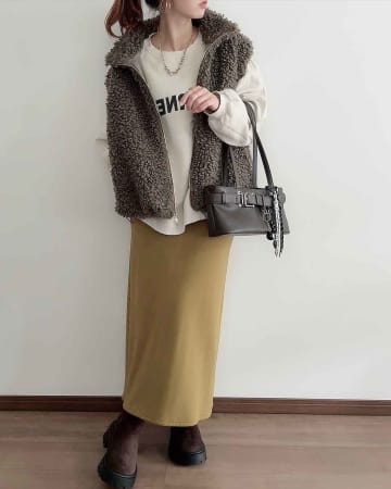 「また同じ服着ちゃった、、」を回避！【しまむら】サッと重ねるだけ♡「優秀ベスト」