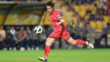 韓国代表FWが優勝セレモニーでプロポーズ成功！恋心を力に変えたロマンチックなストーリーが話題に